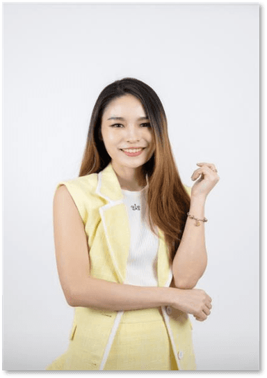 คุณชุดารัตน์ เรืองสุข