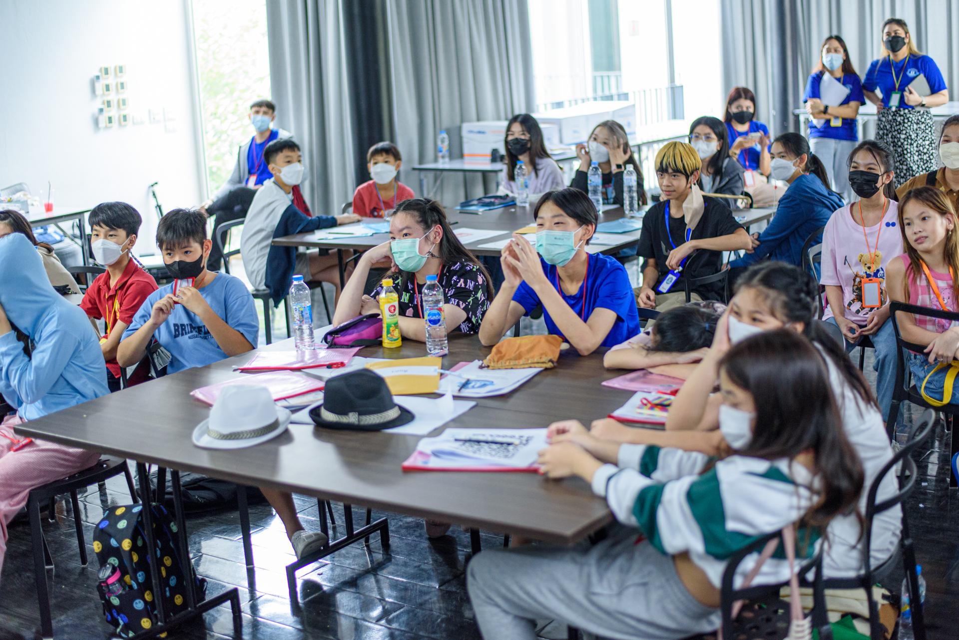 /images/young-innovator-camp-1.jpg