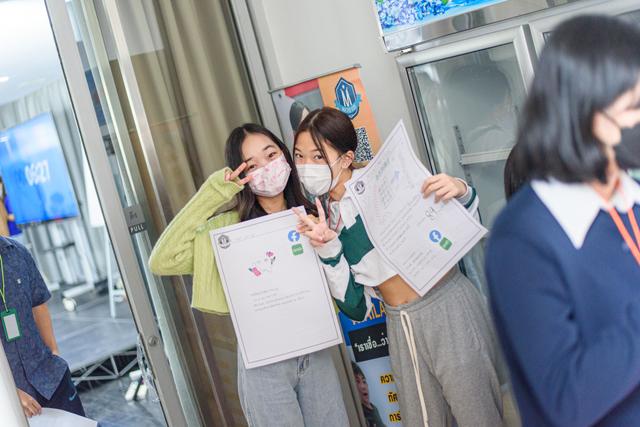 /images/young-innovator-camp-9.jpg